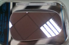 Стъкло за странично ляводясно огледало,за RENAULT CLIO 96г.->
Цена-12лв. 